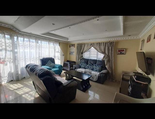 3 BEDROOM HOUSE FOR SALE IN ILLOVO